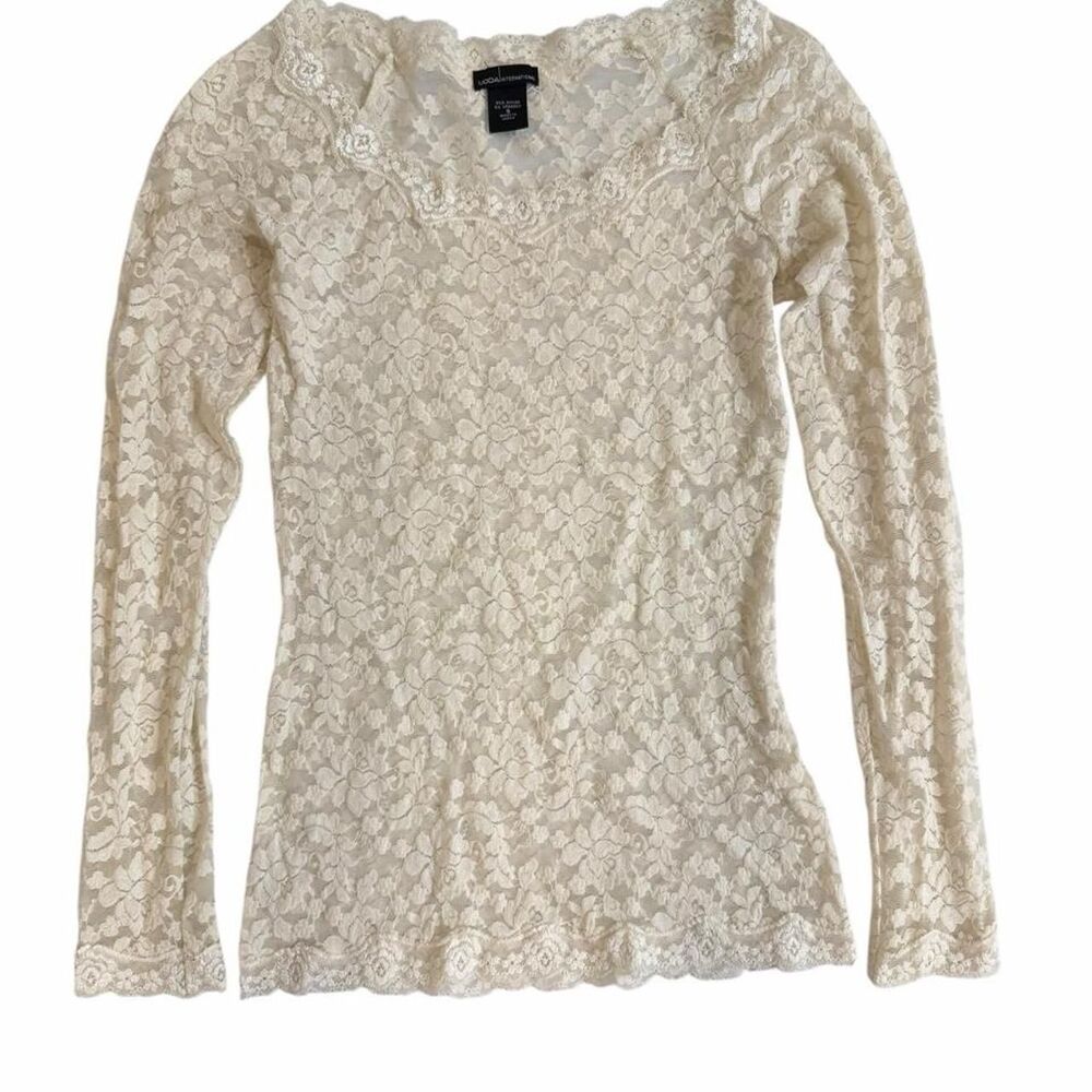 Moda International Cream lace long sleeve top with floral pattern